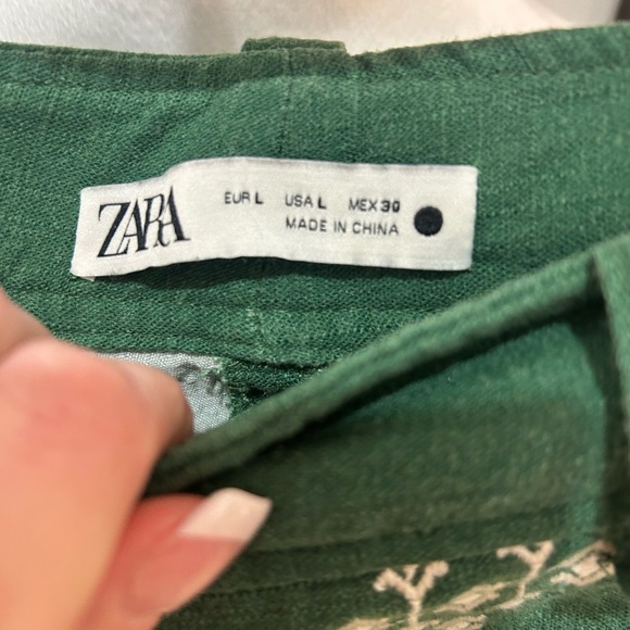 Zara Green Patterned Cropped Pants - Picture 7 of 7